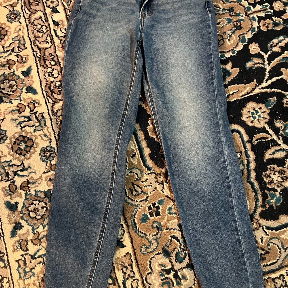 No Boundaries Women's Straight Leg Blue Jeans